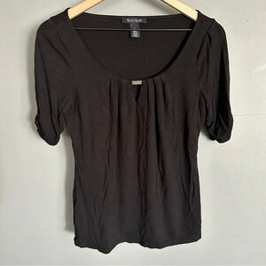 White House‎ Black Market black top with silver buckle. Size Small